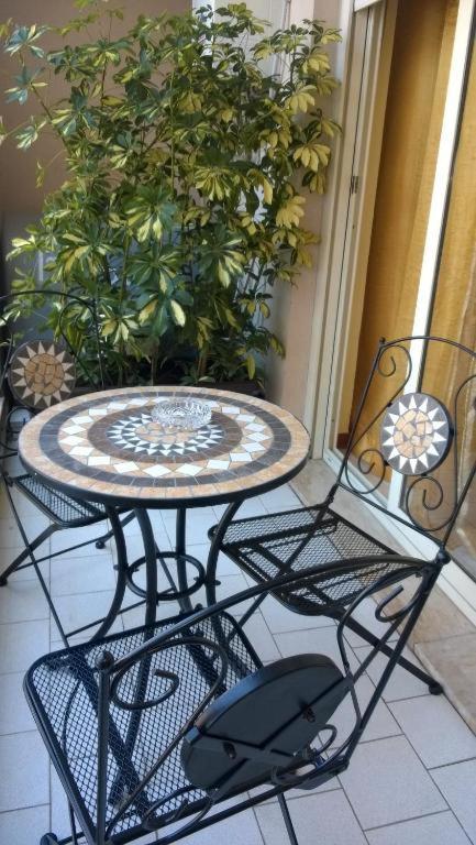 Bb Dante Bed & Breakfast Messina Exterior photo